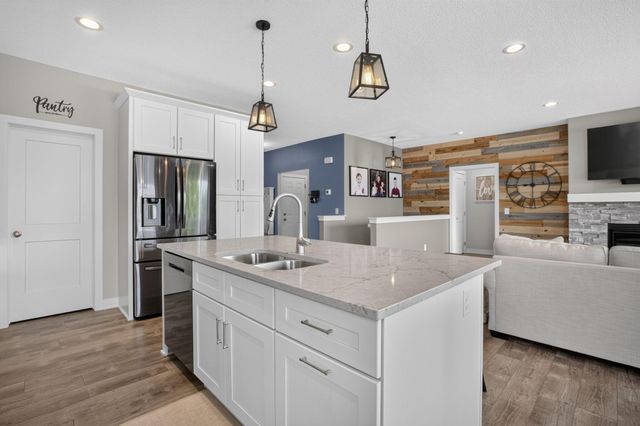 1119 Cubasue Court, Shakopee, MN 55379