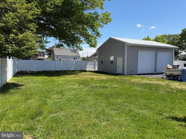 132 HILLCREST AVE, Croydon, PA 19021