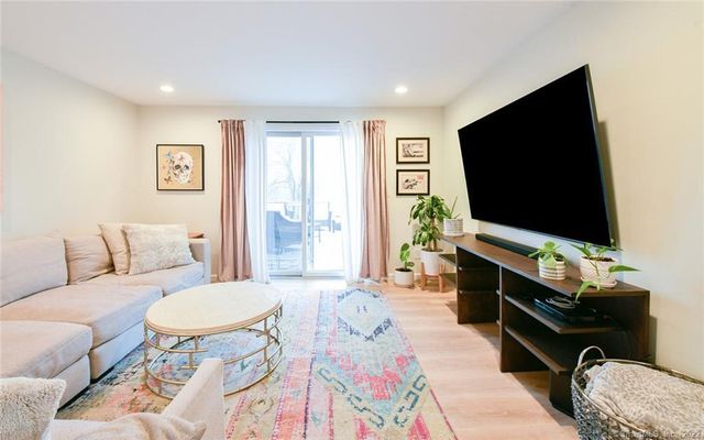 20 Grandview Avenue, Watertown, CT 06795