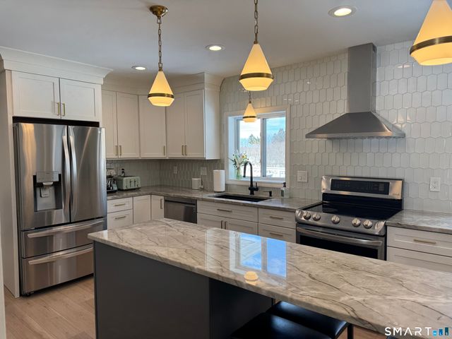 20 Grandview Avenue, Watertown, CT 06795