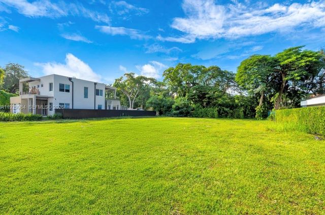 7240 SW 63rd Ct, South Miami, FL 33143