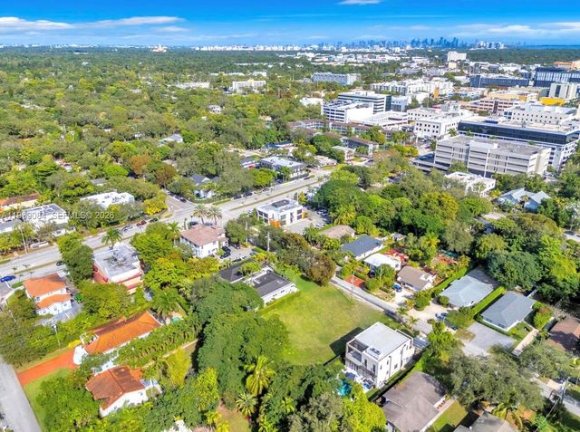 7240 SW 63rd Ct, South Miami, FL 33143