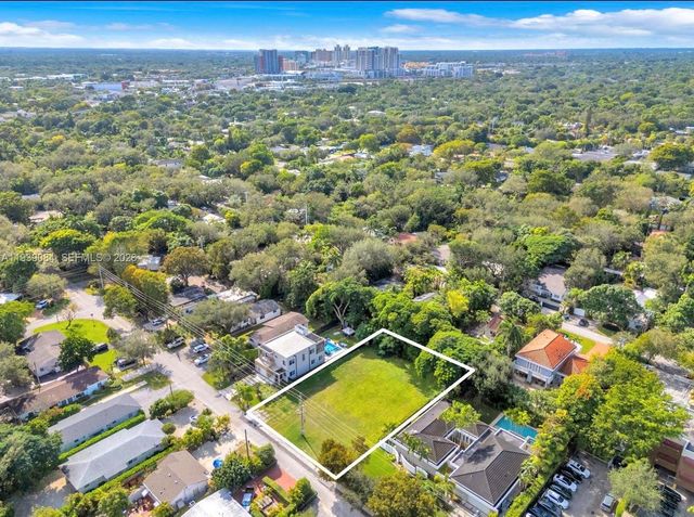 7240 SW 63rd Ct, South Miami, FL 33143