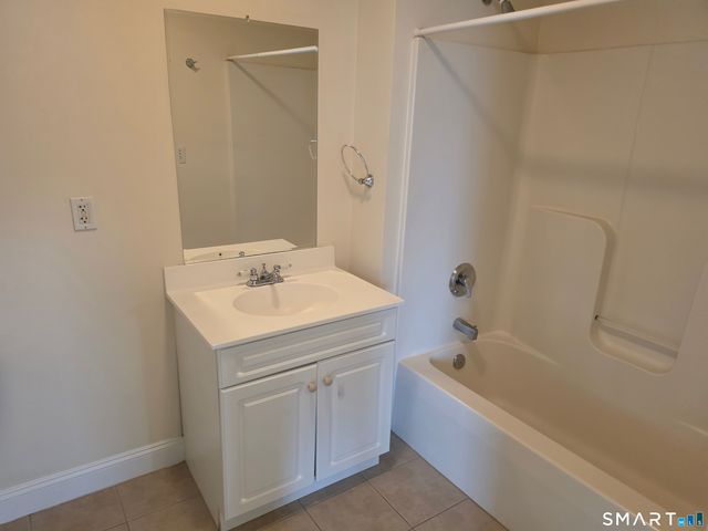 365 Westport Avenue 1J, Norwalk, CT 06851