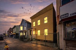 610 Main St, Paterson City, NJ 07503