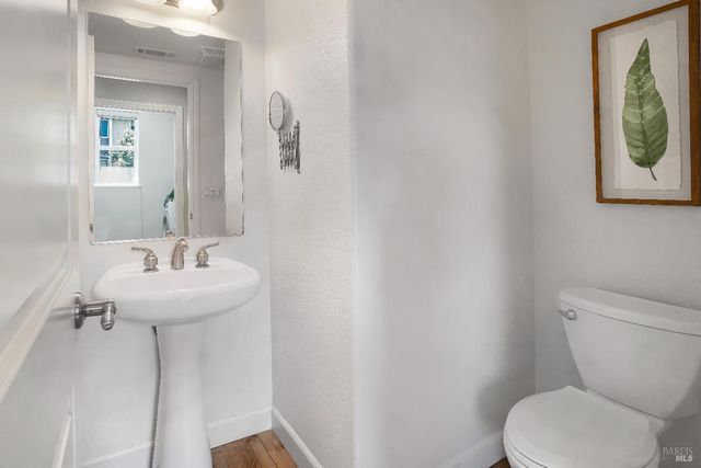 113 Firefly Ln, Napa, CA 94558