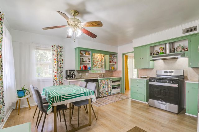 701 N Gaillard Street, Baytown, TX 77520