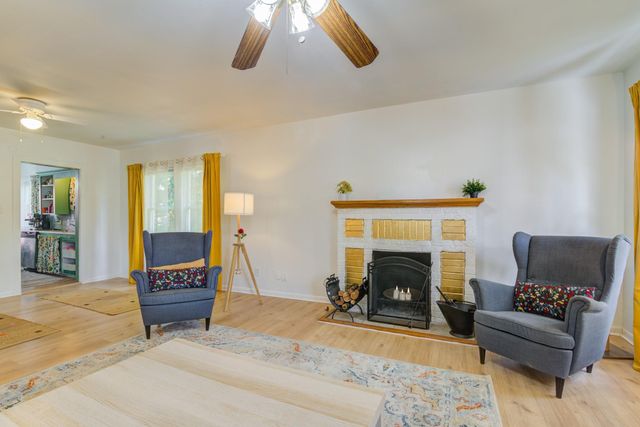 701 N Gaillard Street, Baytown, TX 77520