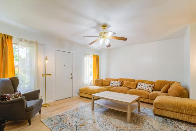 701 N Gaillard Street, Baytown, TX 77520