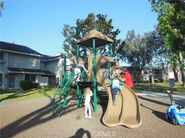 14182 Elystan, Westminster, CA 92683