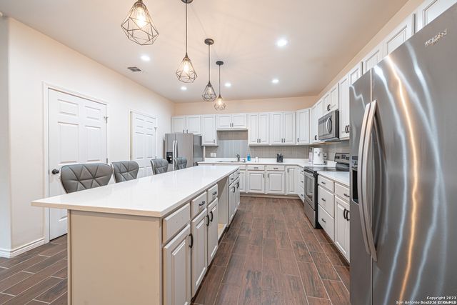 233 Esmeralda Drive, San Antonio, TX 78228
