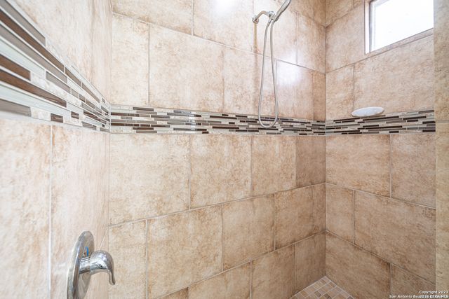 233 Esmeralda Drive, San Antonio, TX 78228