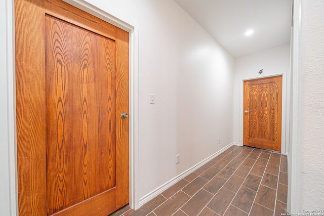 233 Esmeralda Drive, San Antonio, TX 78228