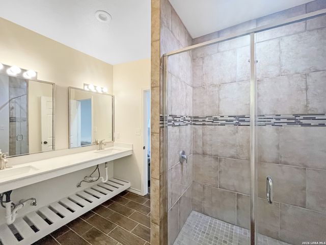 233 Esmeralda Drive, San Antonio, TX 78228