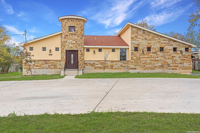 233 Esmeralda Drive, San Antonio, TX 78228
