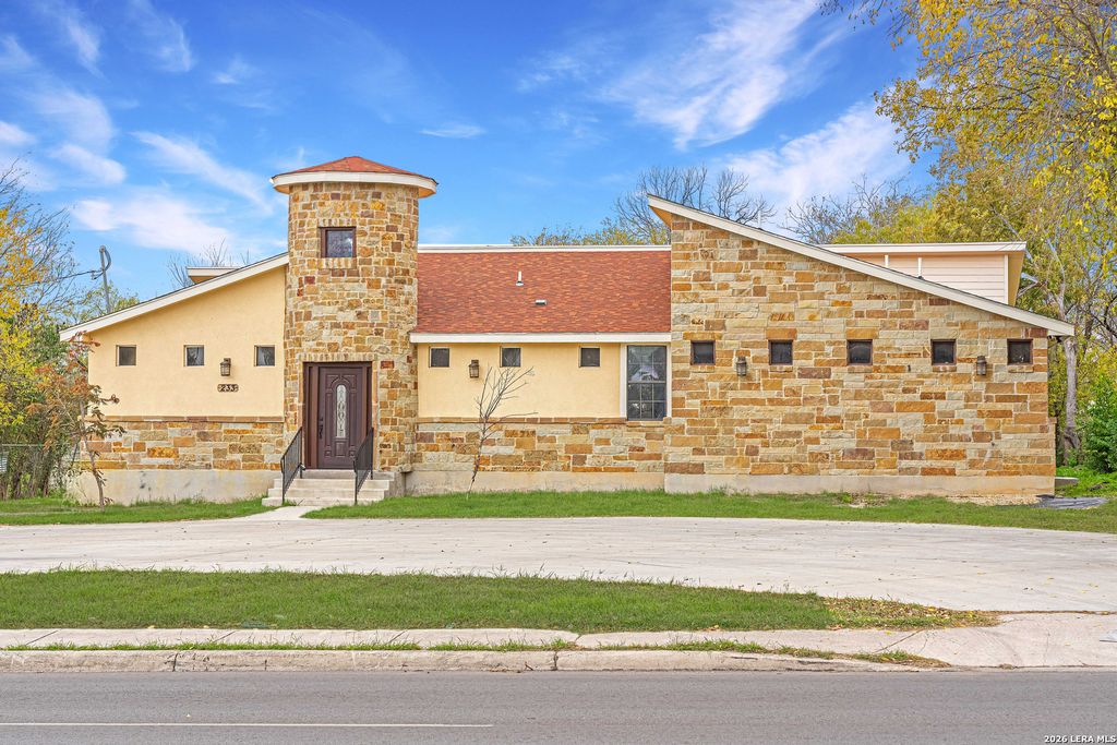 233 Esmeralda Drive, San Antonio, TX 78228