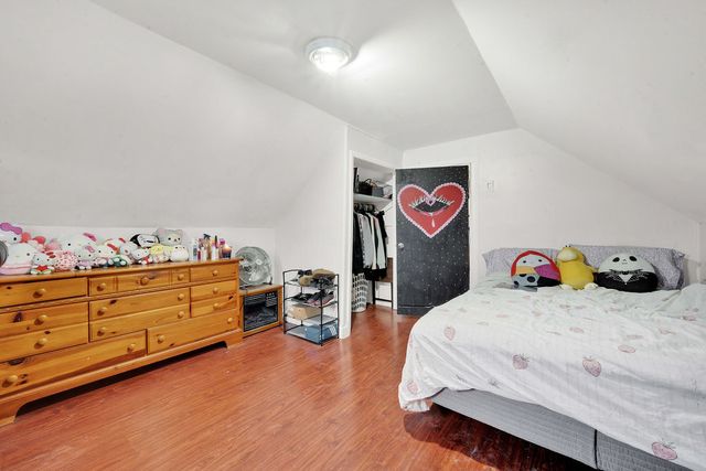 7234 S Ridgeway Avenue, Chicago, IL 60629