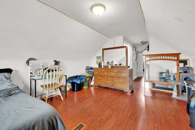 7234 S Ridgeway Avenue, Chicago, IL 60629