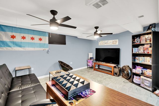 7234 S Ridgeway Avenue, Chicago, IL 60629