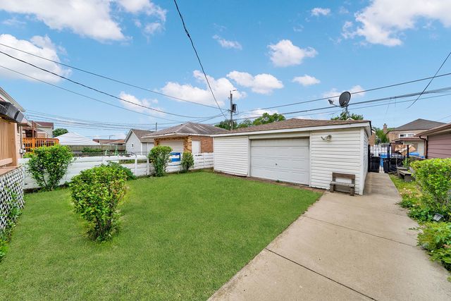 7234 S Ridgeway Avenue, Chicago, IL 60629