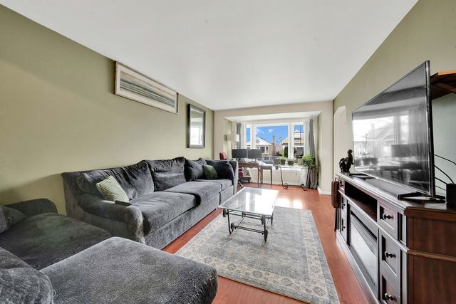 7234 S Ridgeway Avenue, Chicago, IL 60629