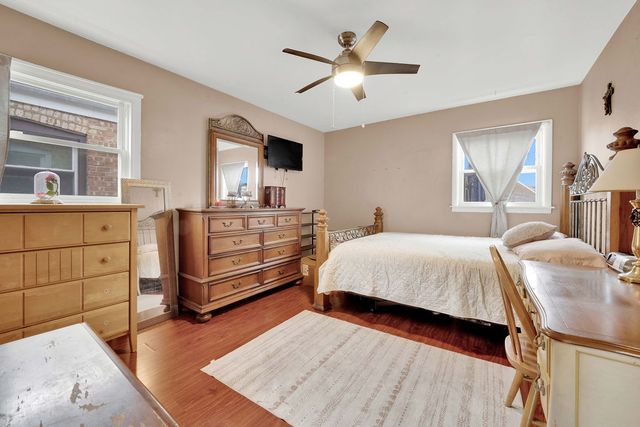 7234 S Ridgeway Avenue, Chicago, IL 60629