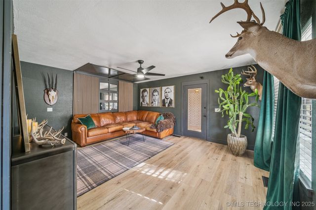 2520 W Blackjack Court, Collinsville, OK 74021