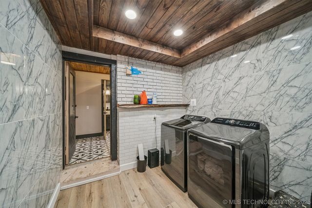 2520 W Blackjack Court, Collinsville, OK 74021