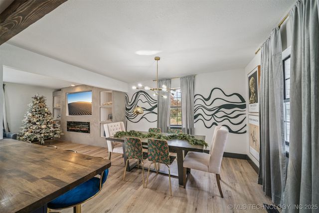 2520 W Blackjack Court, Collinsville, OK 74021