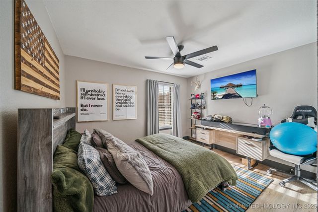 2520 W Blackjack Court, Collinsville, OK 74021