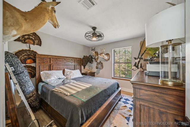 2520 W Blackjack Court, Collinsville, OK 74021