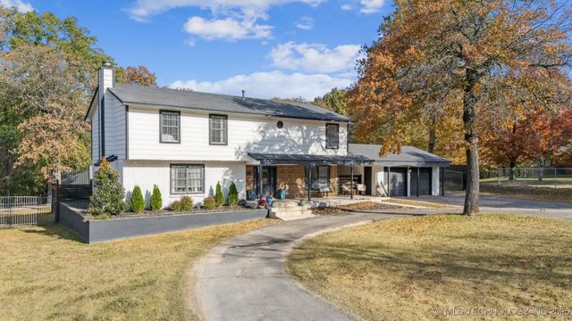 2520 W Blackjack Court, Collinsville, OK 74021