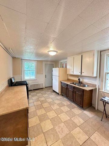 344 2nd Avenue, Albany, NY 12209