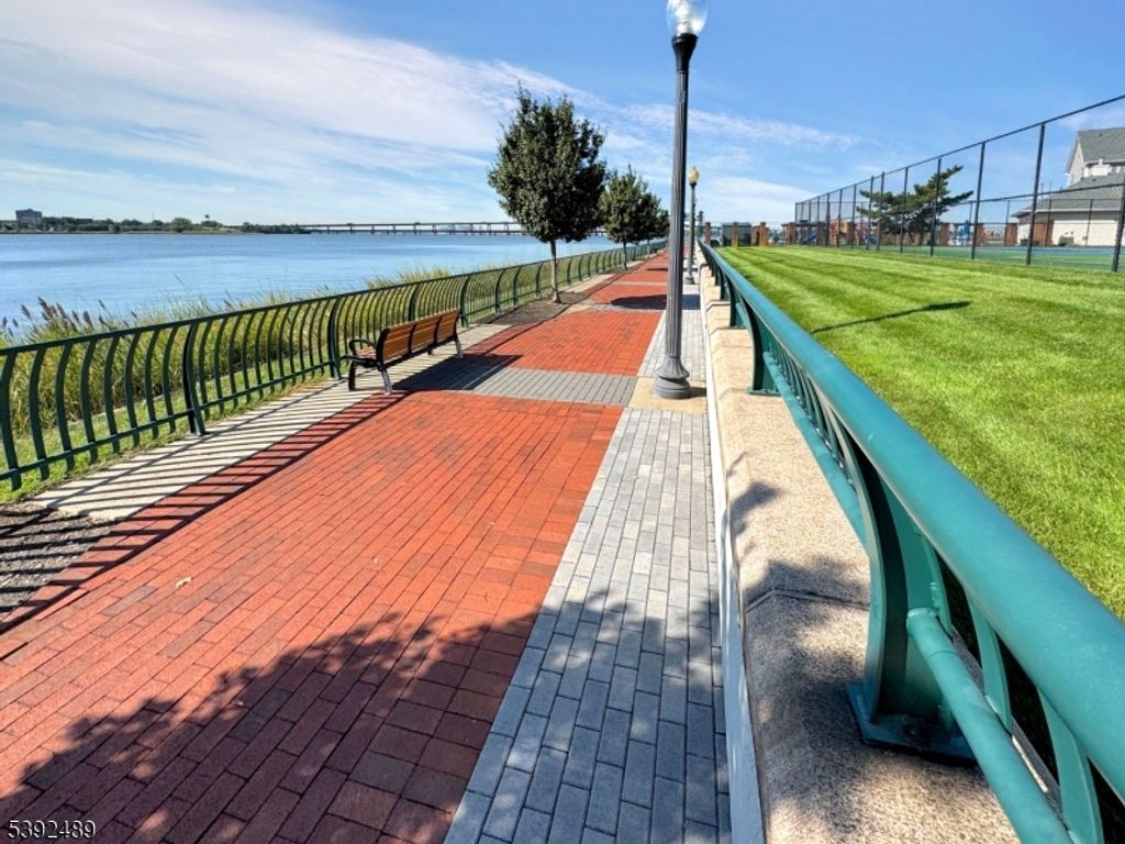 20 Redwood St 20, Jersey City, NJ 07305