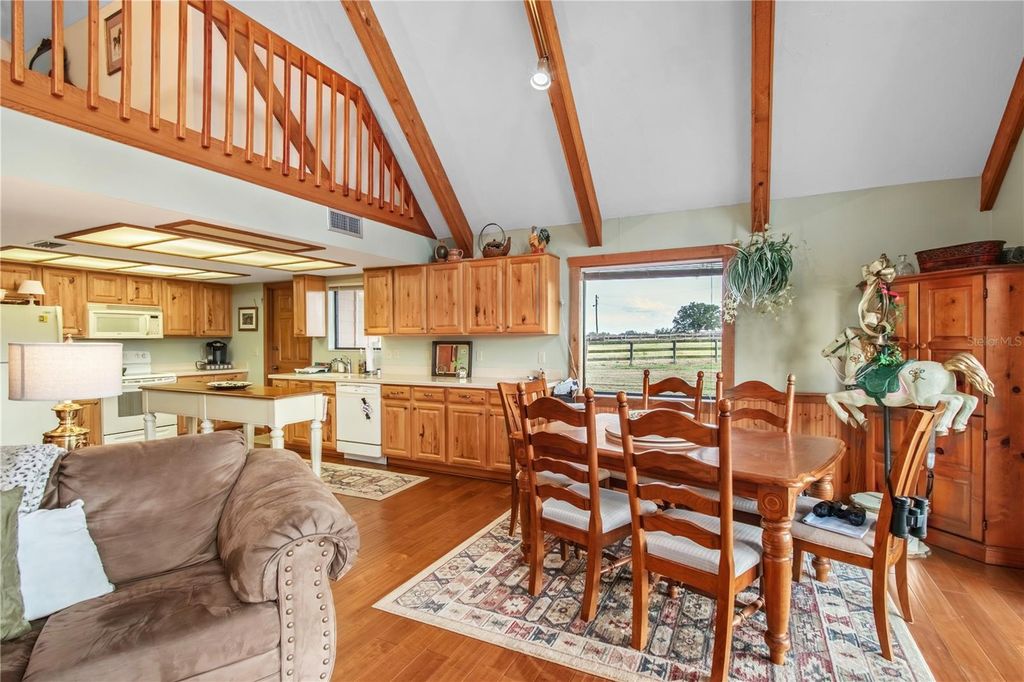 Image 49 of property listing at 5100 W HWY 329, Reddick, FL 32686
