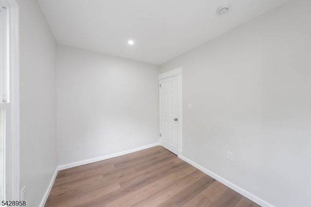 55 Kenmore Ave, Newark City, NJ 07106