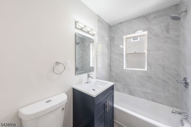 55 Kenmore Ave, Newark City, NJ 07106