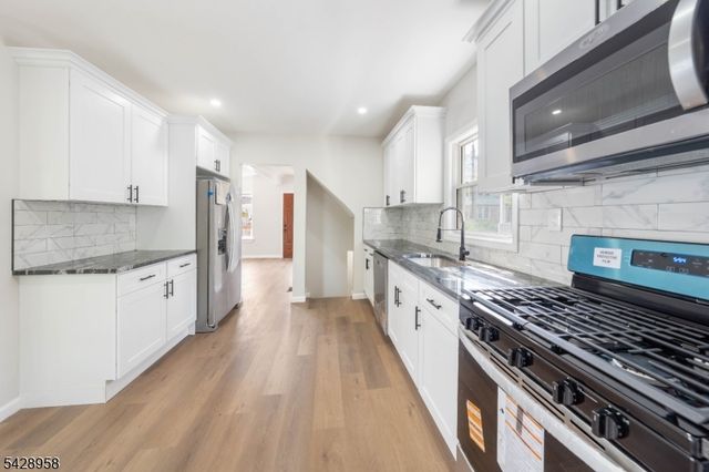 55 Kenmore Ave, Newark City, NJ 07106