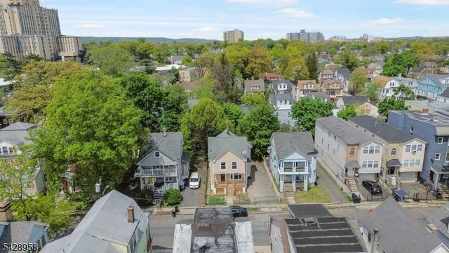 55 Kenmore Ave, Newark City, NJ 07106