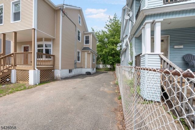 55 Kenmore Ave, Newark City, NJ 07106