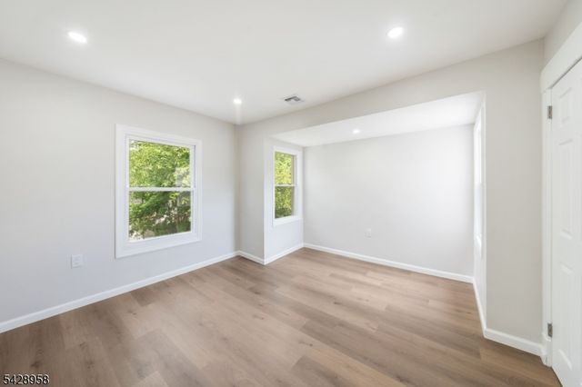 55 Kenmore Ave, Newark City, NJ 07106