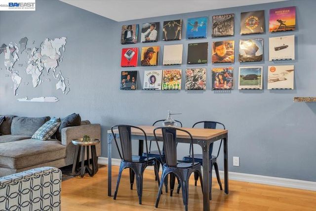7 Embarcadero 312, Oakland, CA 94607