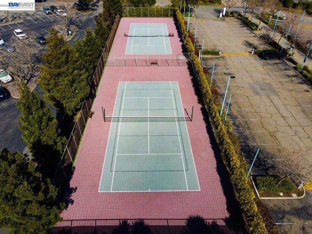 7 Embarcadero 312, Oakland, CA 94607