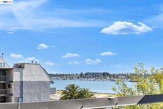 7 Embarcadero 312, Oakland, CA 94607