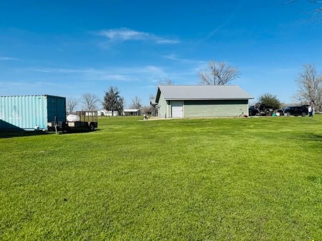 270 County Road 2050, Hull, TX 77564