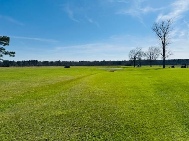 270 County Road 2050, Hull, TX 77564