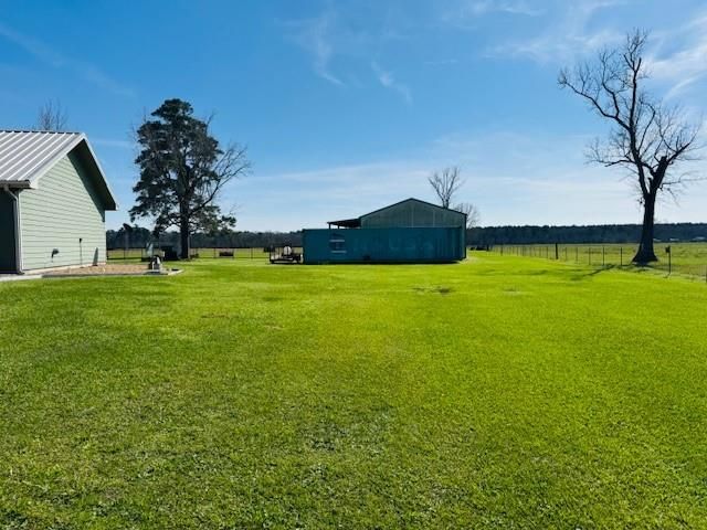 270 County Road 2050, Hull, TX 77564