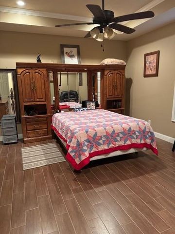 270 County Road 2050, Hull, TX 77564