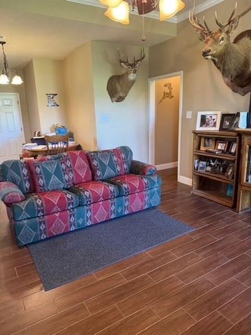 270 County Road 2050, Hull, TX 77564