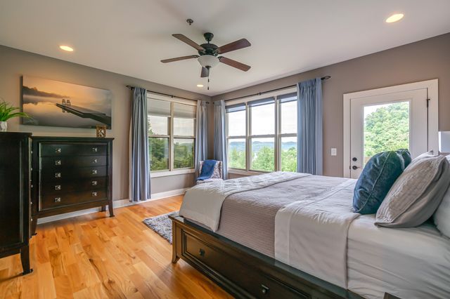 320 Floating Mill Rd, Silver Point, TN 38582